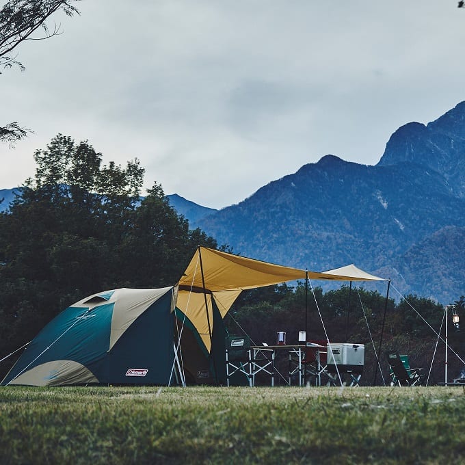 キャンプを始めるならこのテントがおすすめ タープが一体化したテントがコールマンから登場 タフオープン2ルームハウス Camplog Gear