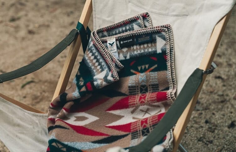 Snow Peak×PENDLETON のウールブランケットがコラボデザインで限定発売 ...